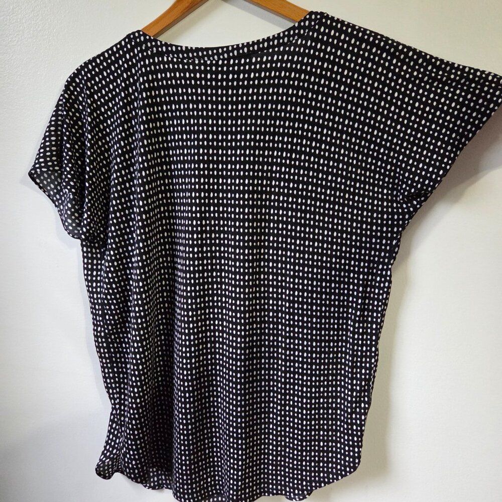 Euc Loft Loose Fitting Split V Neck Dotted Top Si… - image 3